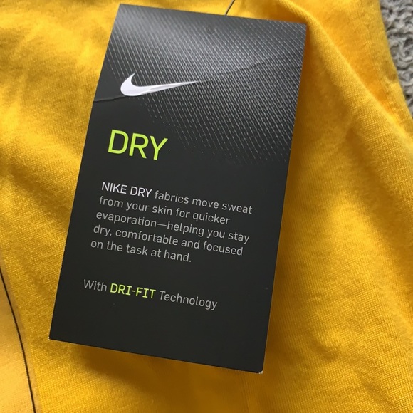 Dry fit Lakers cotton tee - Picture 5 of 5